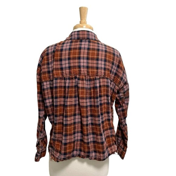 Anthropologie Boxy Distressed Cropped Plaid Button Front Shirt size Small - Picture 6 of 9